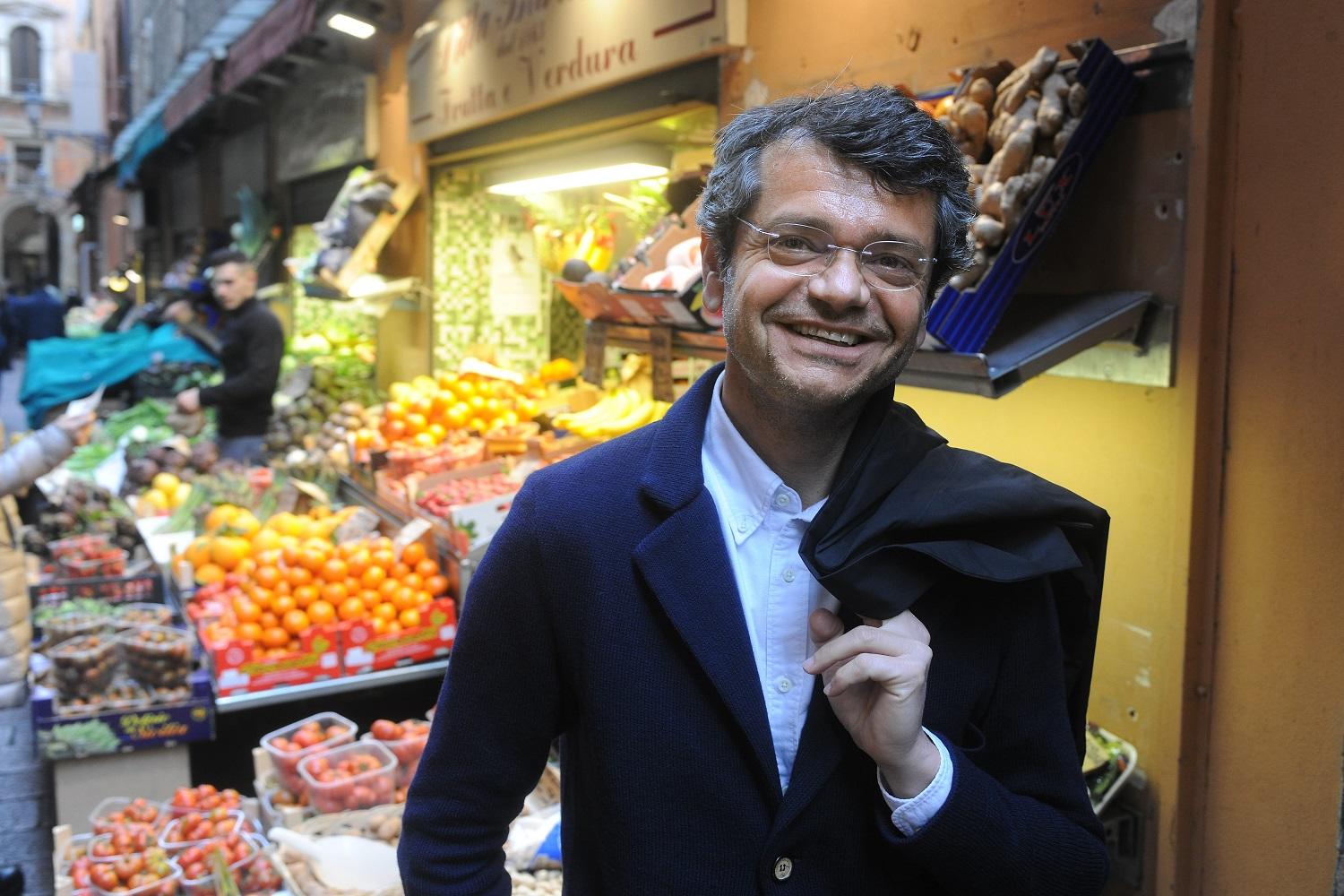 Al presidente Segrè il premio “Stili di vita per la salute e il benessere” Va al presidente della Fondazione Edmund Mach, Andrea Segrè, fondatore di Last Minut Market, impresa sociale-spin off dell’Università di Bologna, professore ordinario di Politica agraria internazionale e comparata, la seconda edizione del premio “Stili di Vita per la Salute e il Benessere - Lifestyle Award for Health and Wealth”, riconoscimento promosso dall’Università degli Studi Aldo Mori di Bari che ha la finalità di promuovere stili di vita orientati alla salute e al benessere.