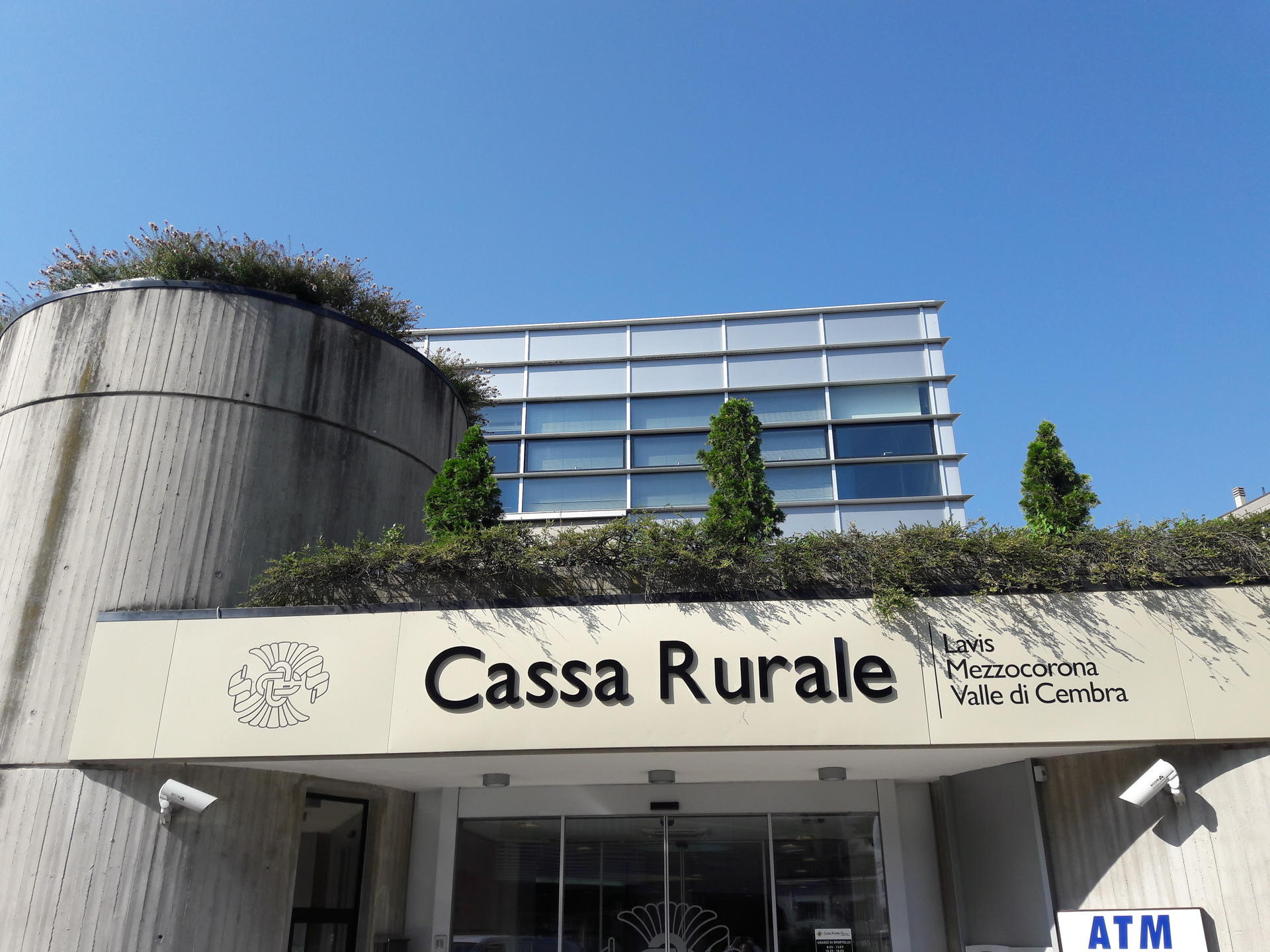 Cr Lavis-Mezzocorona-Valle di Cembra: Chiara De Vescovi confermata vicepresidente La prima riunione del consiglio di amministrazione dell’istituto di credito cooperativo ha confermato vicepresidente Chiara De Vescovi. Novità per la presidenza del comitato esecutivo affidata a Paolo Zanolli.