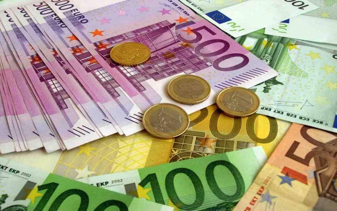 Dichiarazione congiunta di Federcasse e di Fabi, First Cisl, Fisac Cgil, Uilca e Sincra-Ugl Credito. Prestiti a imprese e famiglie Prestiti a imprese e famiglie: l’effetto combinato del nuovo default e del calendar provisioning rischia di ostacolare la gestione dell’emergenza e della ripresa. “Possibili effetti irreversibili e irrimediabili”.