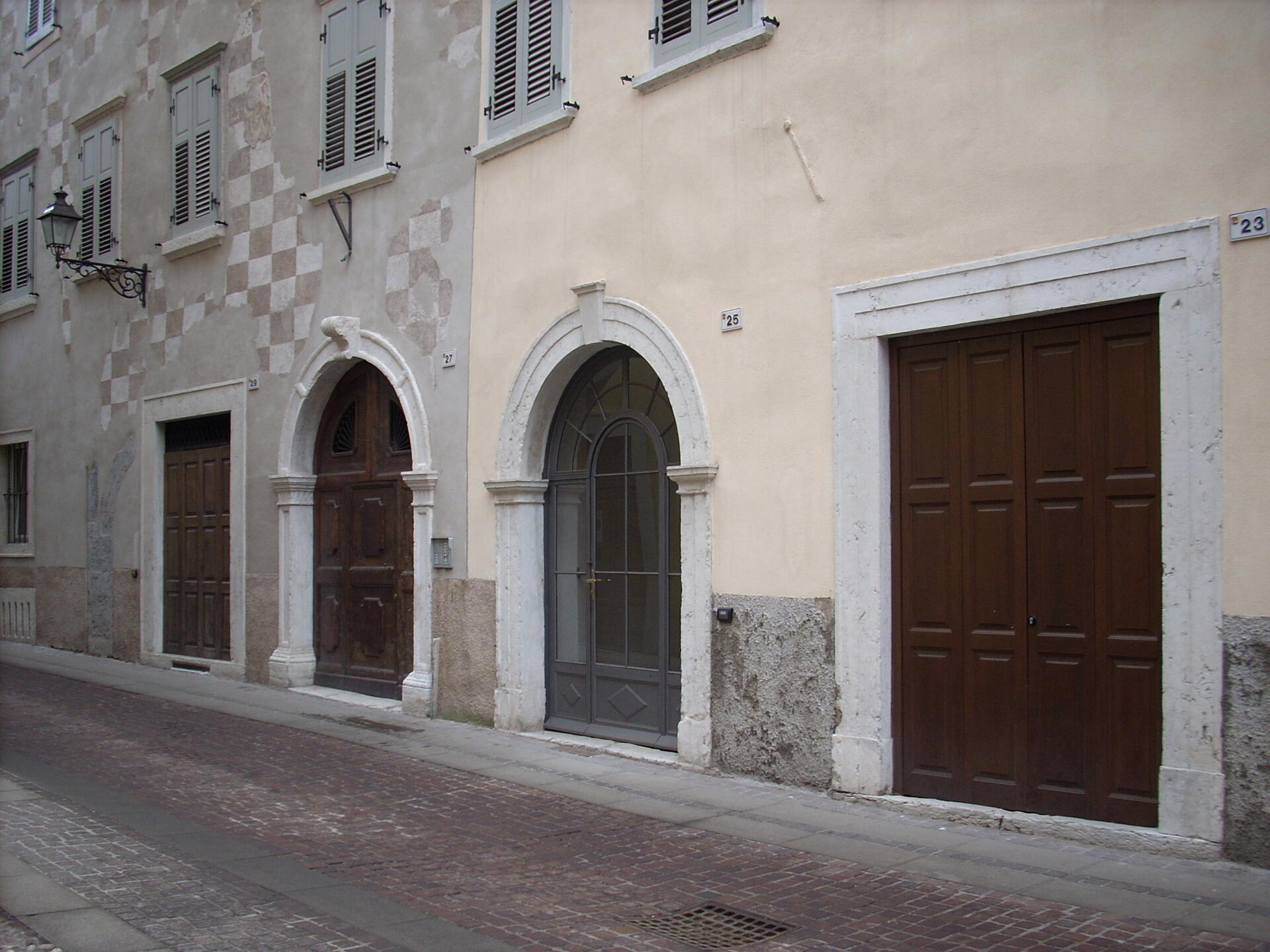 Utenze commerciali e Terzo Settore: nuova misura di sostegno di Itea Per arginare le difficoltà legate all’emergenza sanitaria Covid 19 della propria utenza commerciale, ovvero sia dei conduttori commerciali che delle associazioni del Terzo Settore in affitto negli spazi Itea, la società sta portando avanti una nuova misura: l’acquisto del credito d’imposta dei propri affittuari quale forma di pagamento parziale del canone.