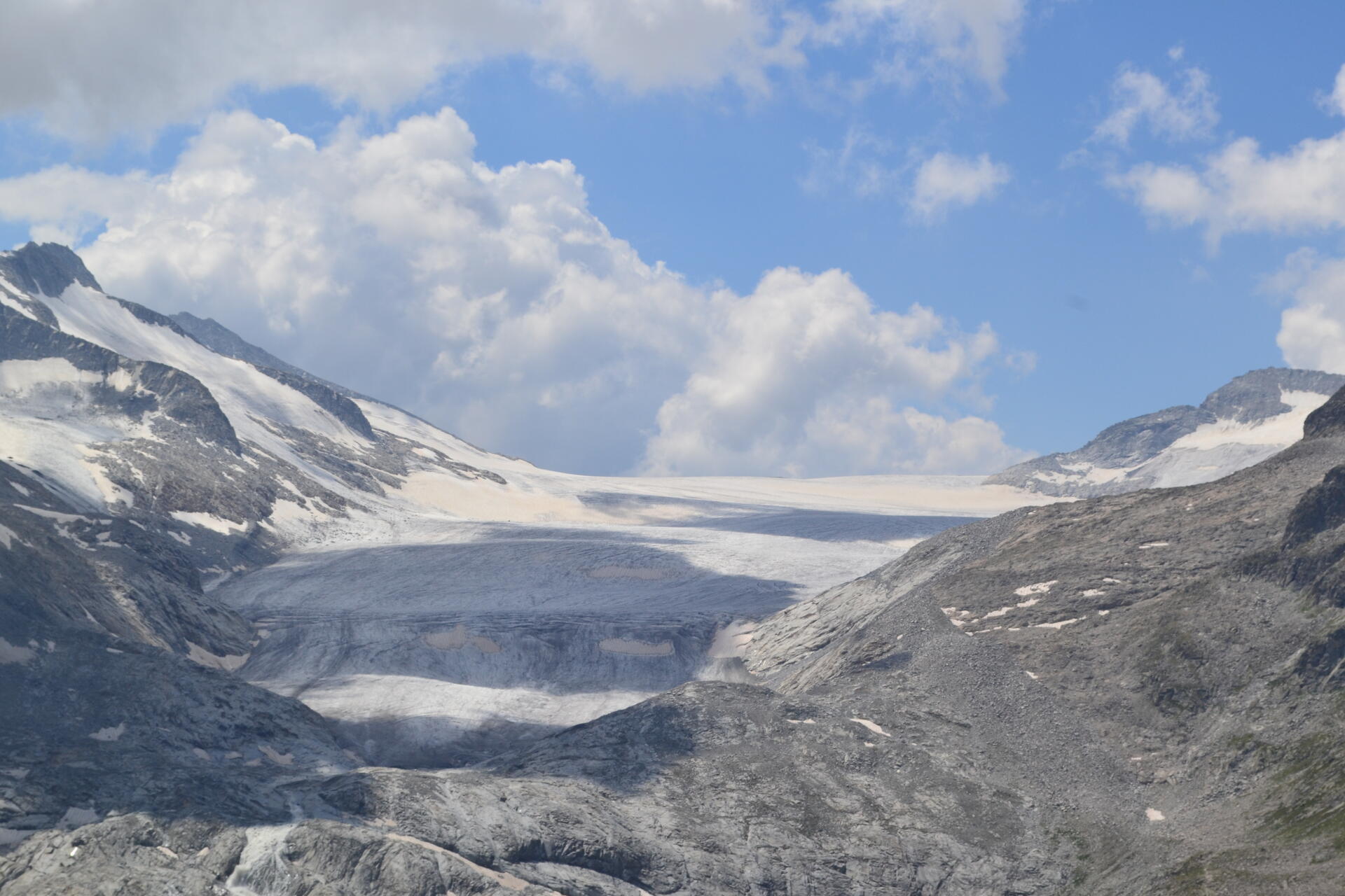 Nuovo catalogo dell'educazione ambientale in Trentino: cambiamenti climatici, economia circolare e acqua le priorità La conoscenza delle problematiche ambientali e dello sviluppo sostenibile costituisce uno degli obiettivi educativi importanti che l’Assessorato all’urbanistica, ambiente e cooperazione della Provincia autonoma di Trento ha deciso di sostenere favorendo un potenziamento delle proposte rivolte alle scuole.