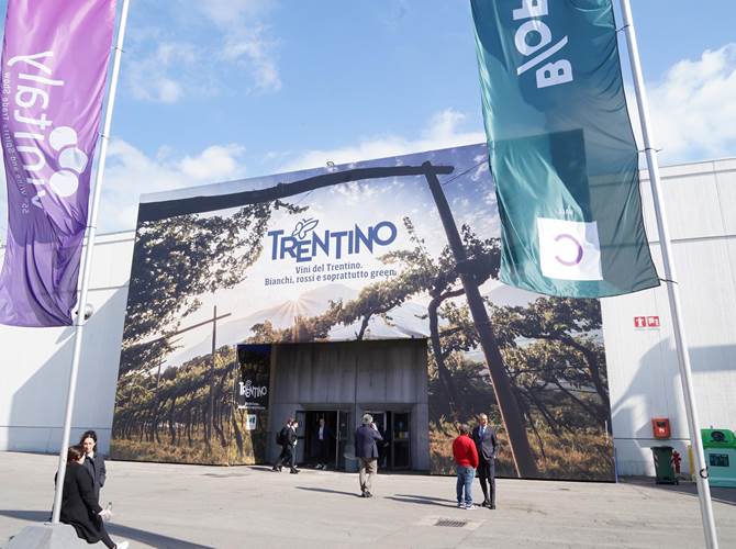 Lo stand del Trentino