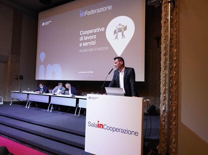 Panoramica durate intervento Giuliano Bernardi