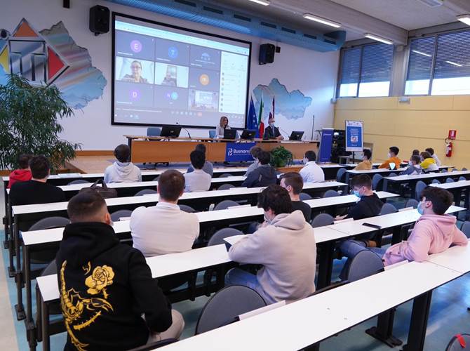 Foto plenaria Foto plenaria descrizione