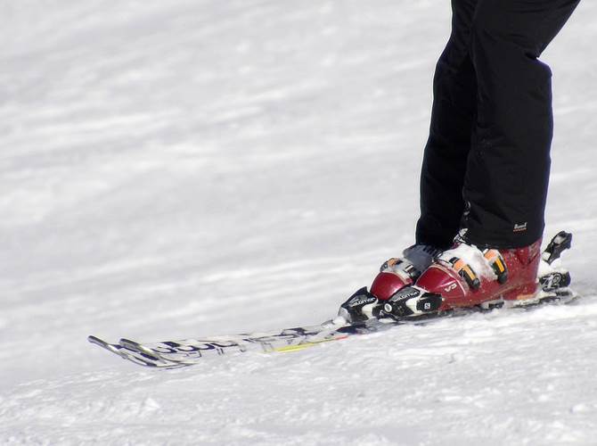 Sugli sci con la Cassa Rurale Vallagarina La Cassa Rurale Vallagarina è al fianco di soci e clienti anche sulle piste da sci con un contributo per acquistare gli skipass, giornalieri e stagionali, a prezzi molto vantaggiosi.