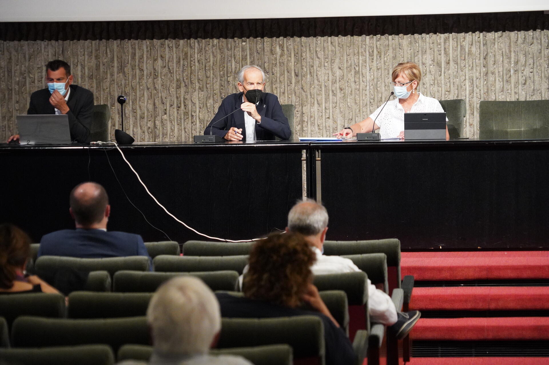 Famiglie Cooperative, dopo l’exploit del 2020 arriva il contraccolpo pandemico Il blocco della stagione turistica invernale sta lasciando conseguenze importanti sul bilancio del primo trimestre 2021 delle cooperative di consumo trentine, che invece chiudono il 2020 con un fatturato che supera i 373 milioni di euro (+6,7%).