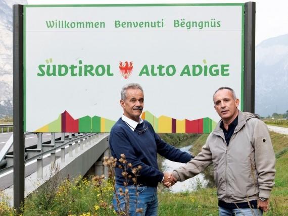 Con l’approvazione del progetto di fusione da parte della Cooperativa Le Formiche - Die Ameisen di Bolzano si è concluso il percorso che ha visto impegnati i tremila soci delle Cooperativa Mandacarù, Canale e Formiche. Dal 1° gennaio del prossimo anno le tre cooperative diventeranno un unico soggetto - con nome “Mandacarù” - che svilupperà la sua attività in tutta la regione, da Riva del Garda a Bolzano.