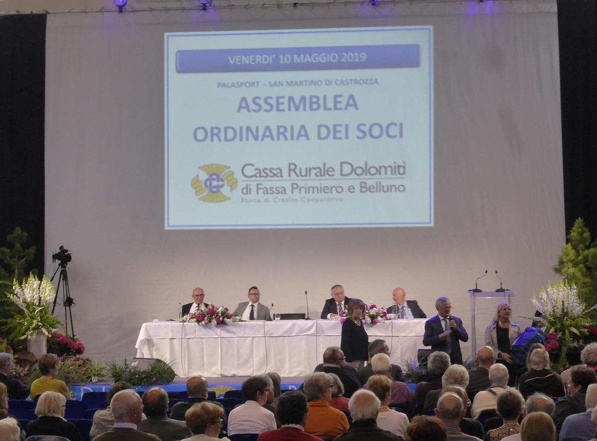 Novecento soci hanno partecipato all’assemblea della Cassa Rurale Dolomiti di Fassa Primiero e Belluno, riunitasi per la prima volta a San Martino di Castrozza.