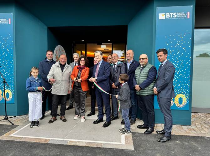 Il taglio del nastro