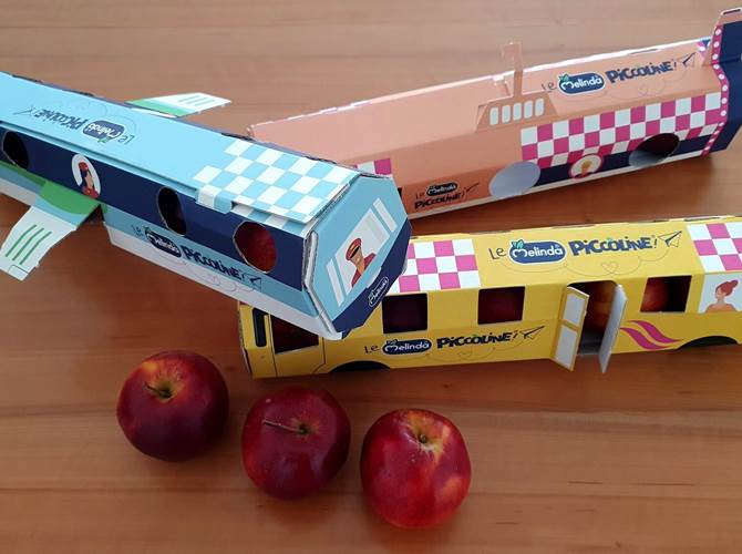 Melinda lancia  Da metà febbraio nei migliori punti vendita italiani sono arrivate “Le Piccoline Melinda”, le mele a misura di bambino per una pausa sana e divertente. Le confezioni di cartone infatti possono essere riutilizzate e si trasformano in simpatici giocattoli tutti da collezionare, dando quindi una seconda vita al packaging.