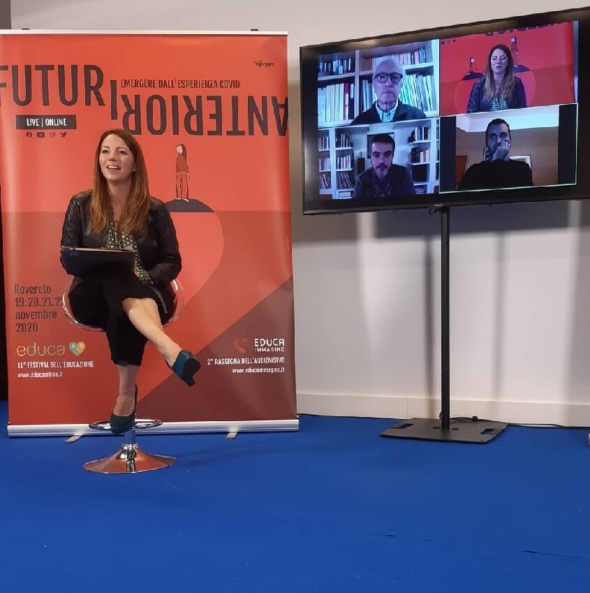 La Tv insegna? Non solo: Educa! È un sì unanime quello emerso oggi dagli esperti interventi al webinar organizzato da Educa Immagine, la rassegna dell’audiovisivo che si intreccia con il festival EDUCA. Le potenzialità educative e formative – che investono anche gli altri media – dipendono dall’uso che se ne fa. Servono adulti capaci di accompagnare bambini, anche i più piccoli, e ragazzi nell’educazione all’immagine sia in famiglia che a scuola.