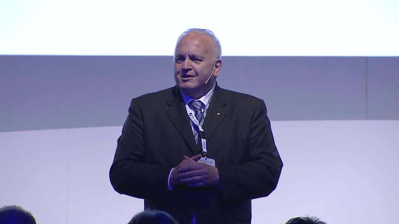 Per ricordare Luigi Giuriato Venerdì 28 maggio Cassa Centrale Banca e Università di Trento firmeranno una convenzione per istituire una borsa di ricerca in memoria del giornalista scomparso nel 2019. La firma avverrà in presenza, alle 11.30, a Palazzo Sardagna, sede del Rettorato.