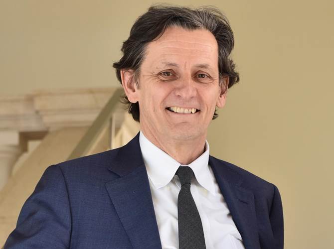 Casse Rurali di Trento e Lavis-Mezzocorona-Valle di Cembra,  intesa sul percorso di fusione  Con il protocollo d’intesa firmato dai due Presidenti, inizia ufficialmente il percorso per la fusione tra le due Casse. Fracalossi e Villotti: “abbiamo condiviso l’opportunità dell’aggregazione per affrontare al meglio le sfide di un contesto sempre più complesso e difficile. La nuova Cassa Rurale sarà ancora più forte e competitiva”.