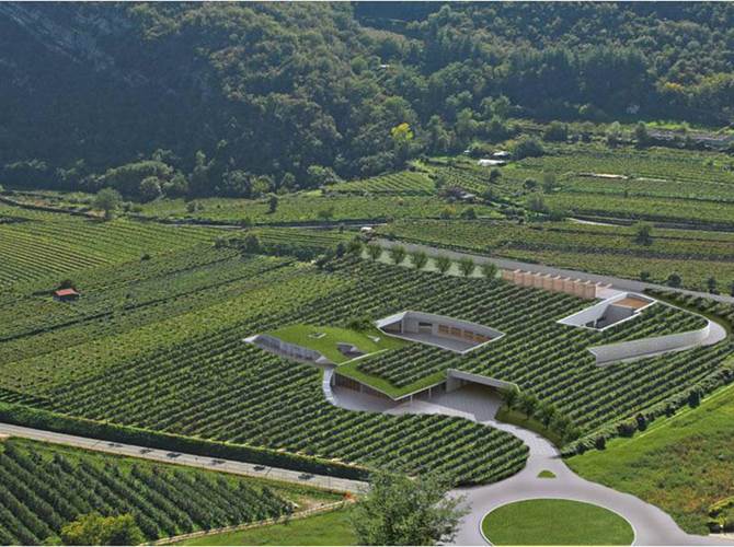 Cantina sociale Mori Colli Zugna, prorogata la gestione commissariale La Giunta provinciale, su proposta dell’assessore Mario Tonina, ha prorogato al 31 marzo 2019 il termine di chiusura della gestione commissariale della Cantina sociale di Mori Colli Zugna, confermando l’avvocato Roberto Bertuol come Commissario.