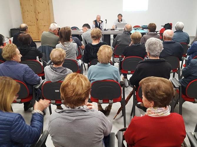 Primanaunia: “Famiglia” con il bilancio in attivo Archiviato con il segno più il bilancio 2017 della cooperativa di consumo, nata nel 1999 dalla fusione di tre Famiglie Cooperative (Campodenno, Sporminore e Vigo di Ton) e attesa, il prossimo anno, alla tappa del suo primo ventennale.