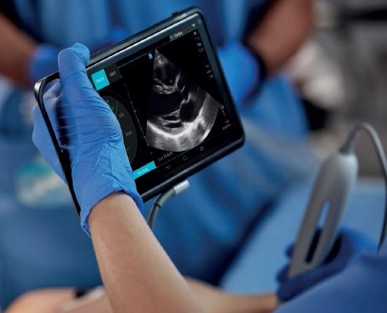 Casse Rurali della Vallagarina a sostegno dell’Ospedale di Rovereto Gli istituti di credito cooperativo della Vallagarina, con il contributo del Fondo Comune delle Casse Rurali Trentine, hanno donato un ecografo palmare portatile, utile anche per gli interventi domiciliari.