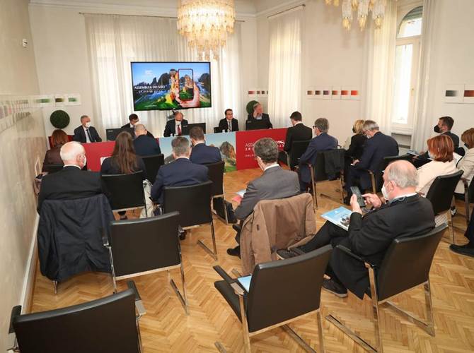 Assemblea Mediocredito Trentino Alto Adige