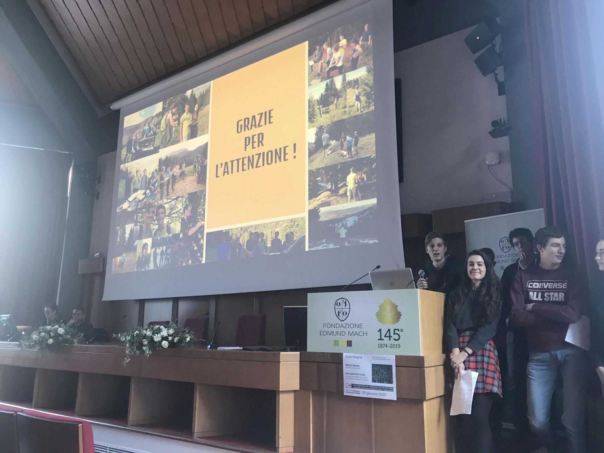 Riqualificazione ambientale, quando i progetti nascono in classe Gli studenti della Fondazione Edmund Mach hanno realizzato 15 progetti di riqualificazione ambientale per il recupero e la valorizzazione di alcune aree del territorio trentino: boschi, laghi, prati, ma anche malghe, pascoli e castagneti.