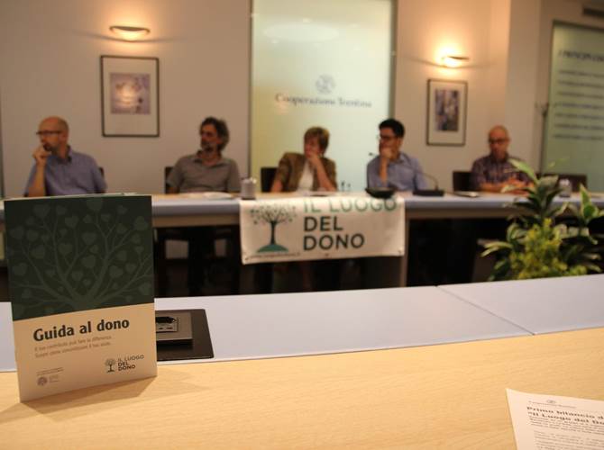 Primo bilancio della campagna “Il Luogo del Dono” e un video Realizzate da un gruppo di 5 organizzazioni, che comprende le cooperative Progetto 92, Mandacarù e La Rete, una serie di iniziative per promuovere la pratica del lascito a favore di realtà no profit. La cultura della solidarietà testamentaria sta prendendo sempre più piede anche in Italia, benché in forte ritardo rispetto ad altri Paesi.