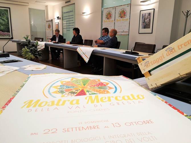 Mostra Mercato della Val di Gresta: quarantanovesima edizione pronta a partire Dalla seconda quindicina di settembre alla prima metà del mese di ottobre la Val di Gresta è pronta ad accogliere gli ospiti che giungeranno in questo territorio per apprezzarne i prodotti orticoli. Domenica 22 settembre inaugurazione di un evento che rappresenta un classico dell’autunno trentino.