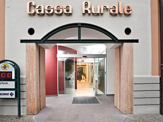 Incontro tra la Cassa Rurale Valsugana e Tesino  e la Cooperativa Chorotega (Honduras) Un nutrito gruppo di rappresentanti di una delle maggiori realtà cooperative dell’Honduras, la Cooperativa di risparmio e credito Chorotega, ha visitato oggi la sede della nostra Cassa Rurale.