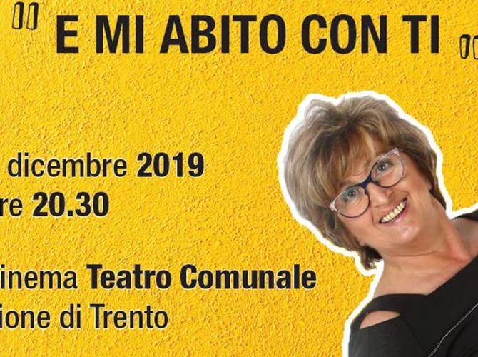 Il 6 dicembre alle 20.30 presso il Cinema teatro comunale di Tione Loredana Cont porterà in scena un’inedita pièce teatrale che lei stessa ha scritto per raccontare il diritto delle persone con disabilità di scegliere dove e con chi vivere. Un diritto che sta diventando realtà grazie ai progetti realizzati dalla cooperativa Incontra con il sostegno di etika, la bolletta economica, ecologica e solidale del movimento cooperativo con Dolomiti Energia.