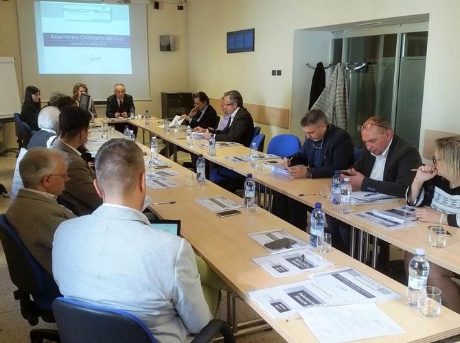 Promocoop, crescono i versamenti Al Fondo mutualistico che raccoglie il 3% degli utili delle cooperative trentine sono affluiti nel 2017 due milioni di euro (+18%). Nel corso dell’esercizio finanziati, attraverso la partecipazioni in qualità di socio sovventore, progetti di sviluppo per 4,8 milioni di euro. Stamani l’assemblea.