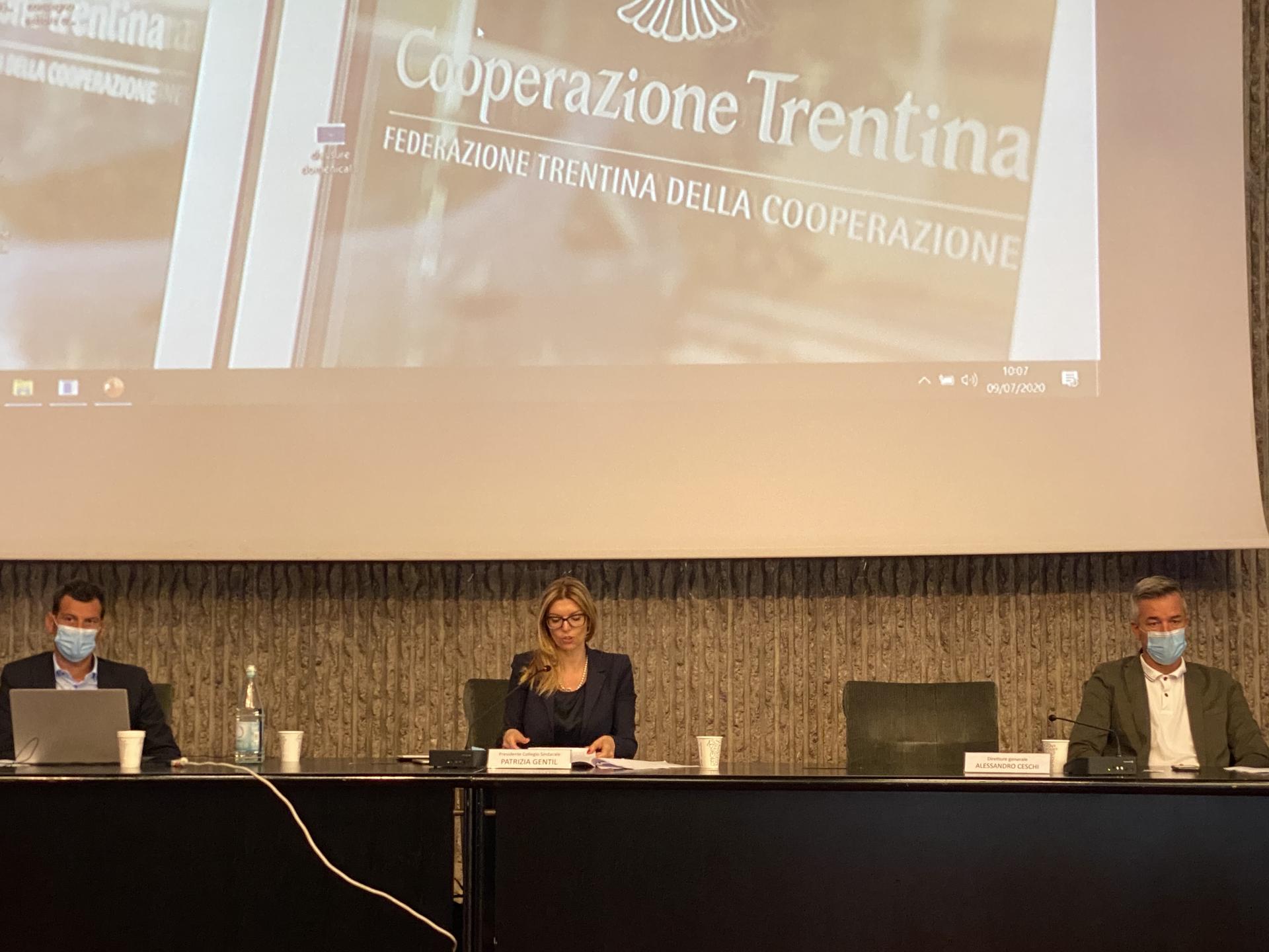 Cooperative sociali, il futuro passa per la collaborazione pubblico-privato Stamani a Trento il convegno di settore delle cooperative sociali e abitazione ha indicato i candidati per il Consiglio della Federazione: sono Francesco a Beccara (cooperativa Alpi), Italo Monfredini (Spes) e Serenella Cipriani (Consolida).Con un “fatturato” di 210 milioni di euro, le 93 cooperative sociali danno lavoro a 7200 lavoratori. Nel mesi del lockdown metà degli occupati è rimasto a casa.