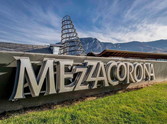Gruppo Mezzacorona precisa In merito alle notizie divulgate dai mezzi di informazione riguardo ai provvedimenti attuati dall’Autorità Giudiziaria e riferiti ad un presunto coinvolgimento in fatti illeciti e associazioni mafiose in Sicilia.
